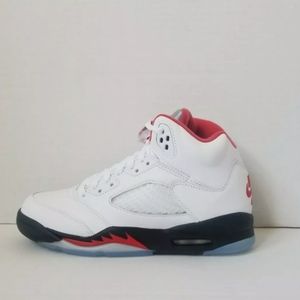 Air Jordan 5 Retro OG GS
Size 5.5Y
